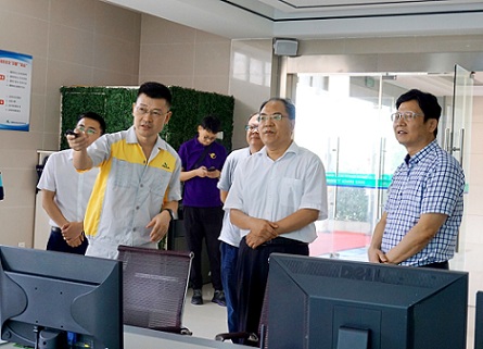 福凱巖棉帶您分析影響巖棉保溫板抗壓強度的因素